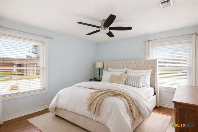 4711 Dahlia Lane, Victoria, TX 77904