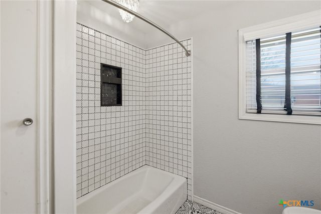 4711 Dahlia Lane, Victoria, TX 77904