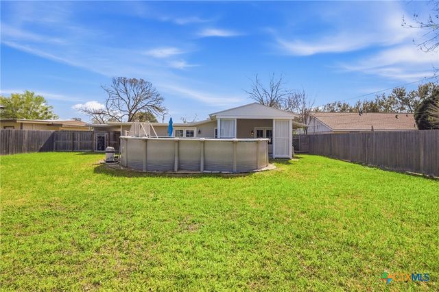 4711 Dahlia Lane, Victoria, TX 77904