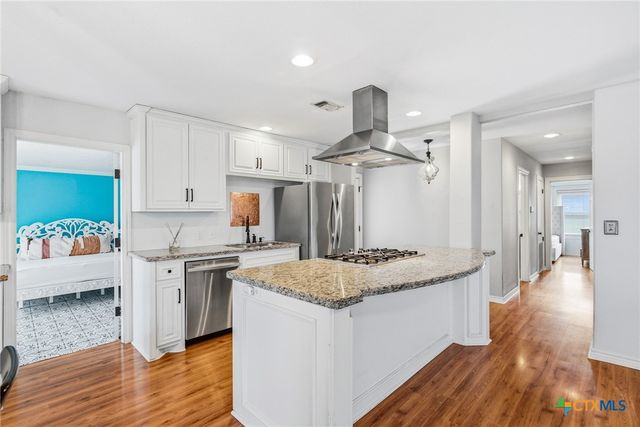 4711 Dahlia Lane, Victoria, TX 77904