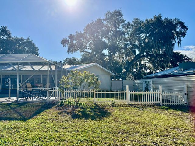 2139 SW 22nd Circle N, Okeechobee, FL 34974