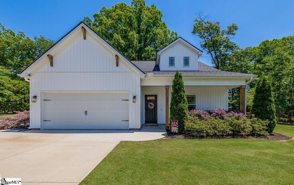 136 Shadecrest Drive, Mauldin, SC 29662