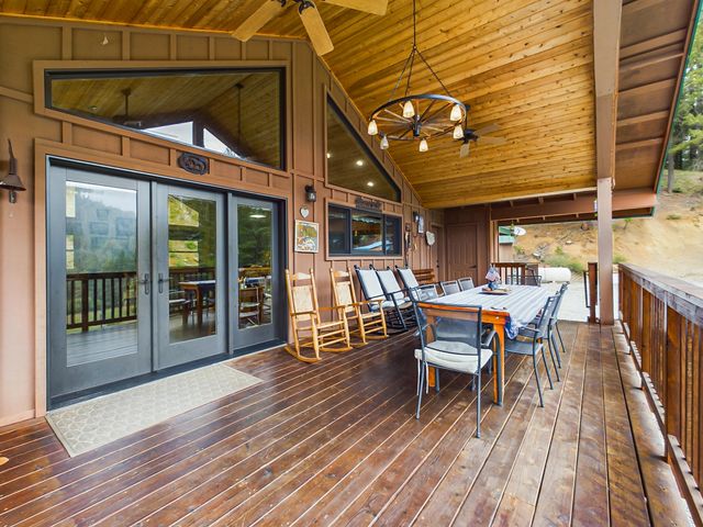 10 Estabrook Lane, Trinity Center, CA 96091