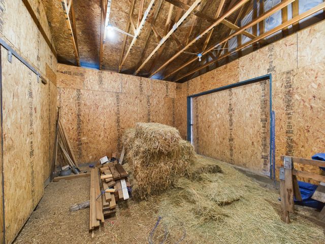 10 Estabrook Lane, Trinity Center, CA 96091