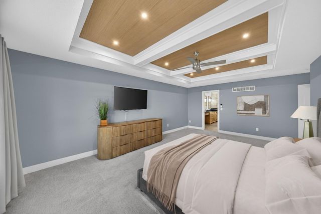 4933 Riley Lane SW, Rochester, MN 55902