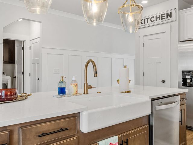 303 Eskdale Road, Simpsonville, SC 29681