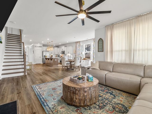 303 Eskdale Road, Simpsonville, SC 29681