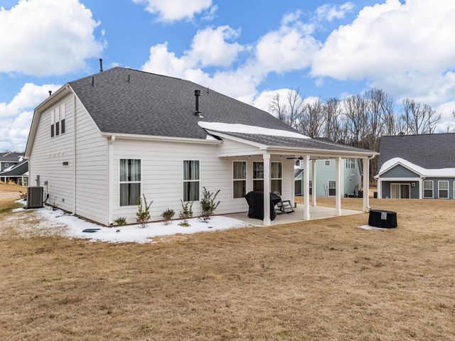 303 Eskdale Road, Simpsonville, SC 29681