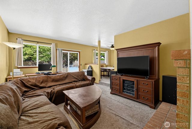 20901 116th Street E, Bonney Lake, WA 98391