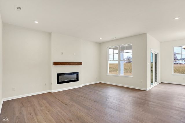 1627 Clover Crossing Drive, Greenfield, IN 46140