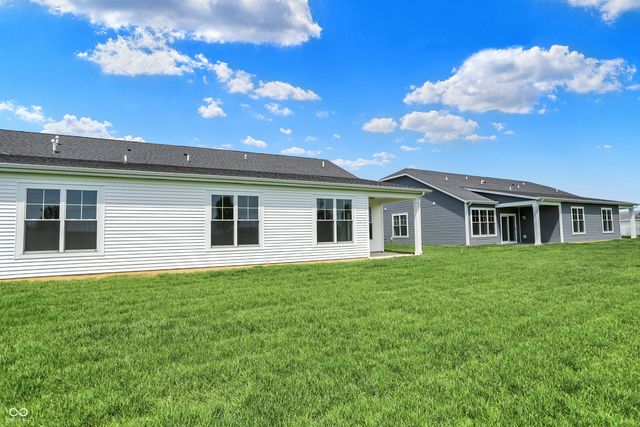 1627 Clover Crossing Drive, Greenfield, IN 46140