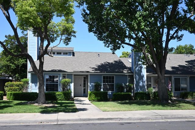 1545 Mayflower Way, Clovis, CA 93612