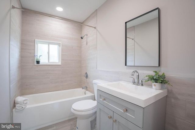 104 ELMWOOD RD, Fairless Hills, PA 19030
