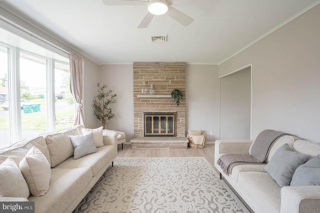 104 ELMWOOD RD, Fairless Hills, PA 19030