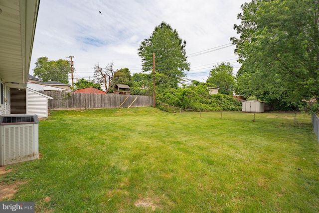 104 ELMWOOD RD, Fairless Hills, PA 19030