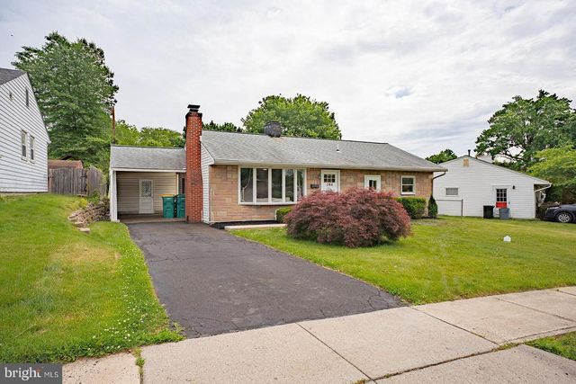 104 ELMWOOD RD, Fairless Hills, PA 19030