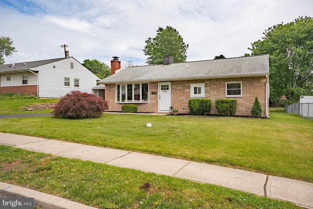 104 ELMWOOD RD, Fairless Hills, PA 19030