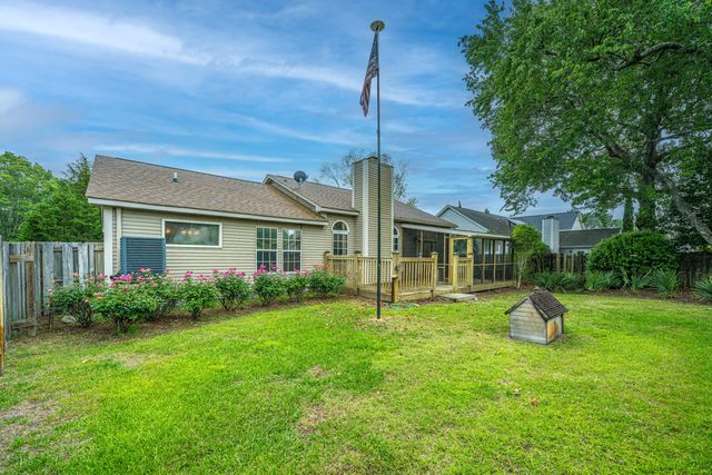1383 Downsberry Drive, Mount Pleasant, SC 29466