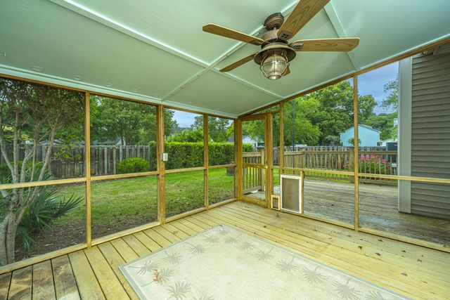 1383 Downsberry Drive, Mount Pleasant, SC 29466