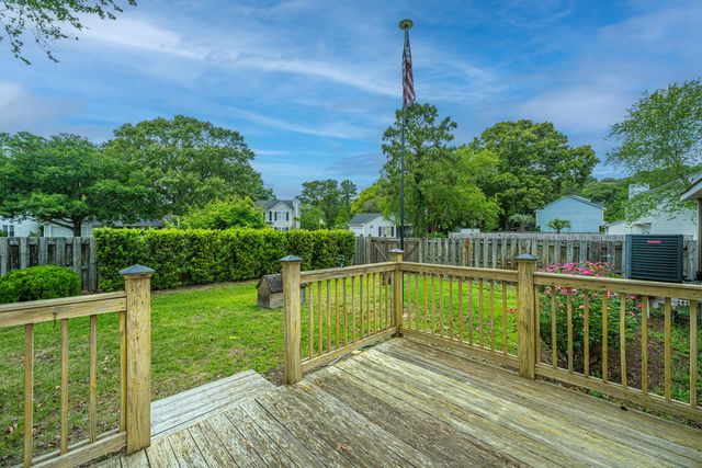 1383 Downsberry Drive, Mount Pleasant, SC 29466