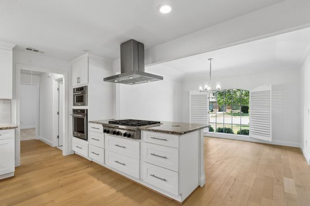 7118 Canongate Drive, Dallas, TX 75248