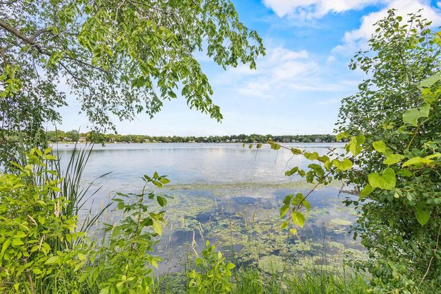 7110 N Tichigan ROAD, Waterford, WI 53185