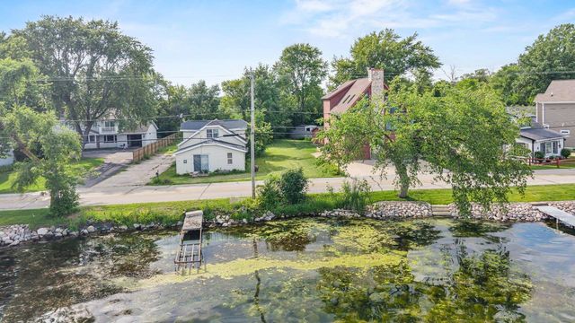 7110 N Tichigan ROAD, Waterford, WI 53185