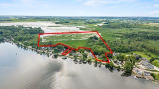 7110 N Tichigan ROAD, Waterford, WI 53185