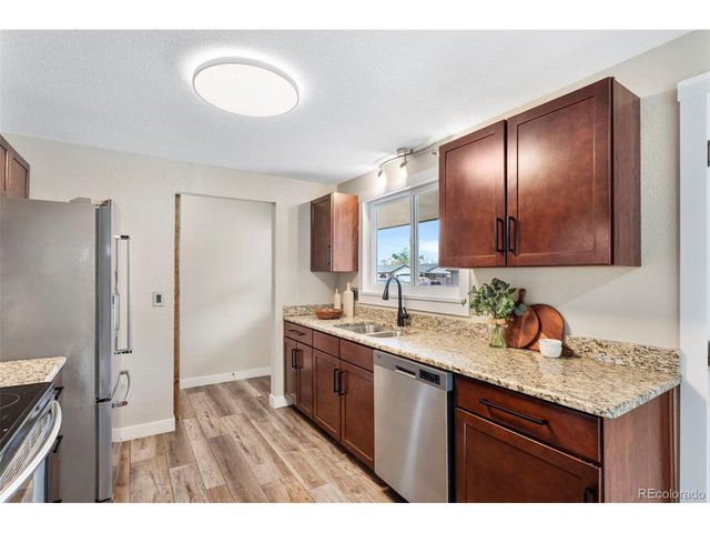 6317 W 71st Ave, Arvada, CO 80003