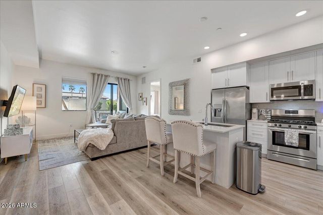 7300 E EARLL Drive 1013, Scottsdale, AZ 85251