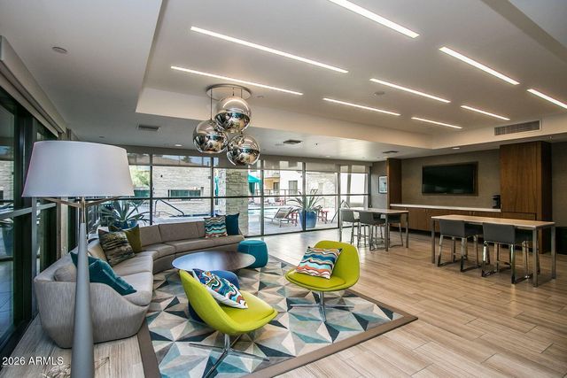 7300 E EARLL Drive 1013, Scottsdale, AZ 85251