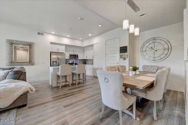 7300 E EARLL Drive 1013, Scottsdale, AZ 85251