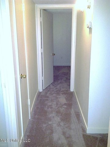 836 Riverview Drive, 15, Jackson, MS 39202