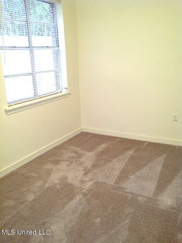 836 Riverview Drive, 15, Jackson, MS 39202