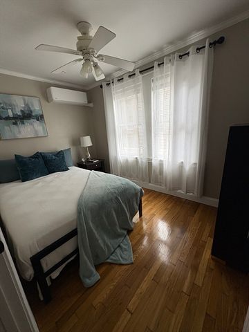 38 Governor Winthrop 1, Somerville, MA 02145