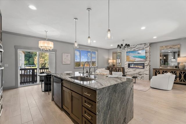 702 68th Avenue E, Fife, WA 98424