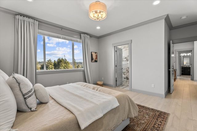 702 68th Avenue E, Fife, WA 98424