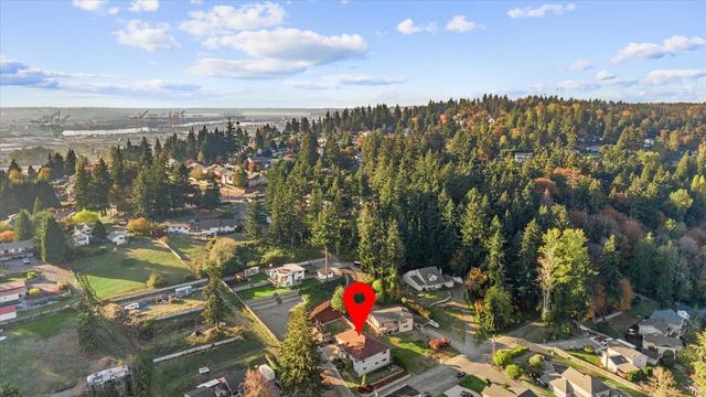 702 68th Avenue E, Fife, WA 98424
