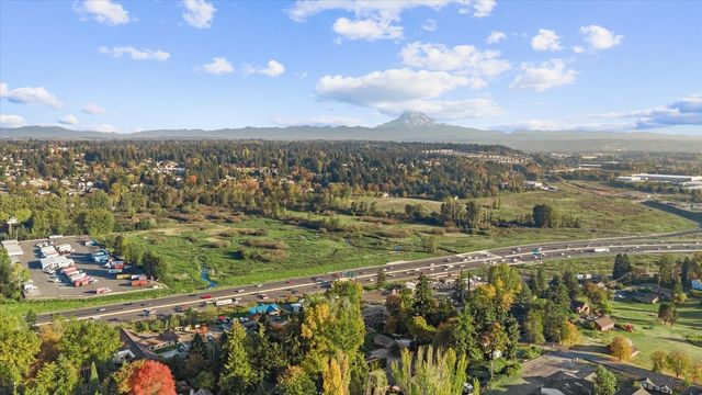 702 68th Avenue E, Fife, WA 98424