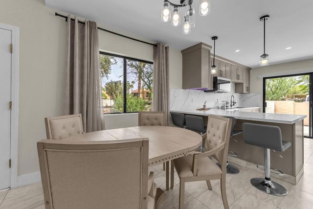 5803 Los Santos Drive 19, Palm Springs, CA 92264