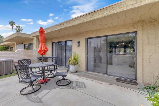 5803 Los Santos Drive 19, Palm Springs, CA 92264