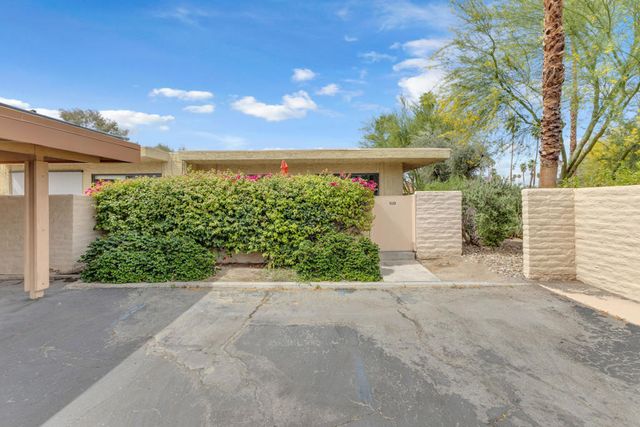 5803 Los Santos Drive 19, Palm Springs, CA 92264