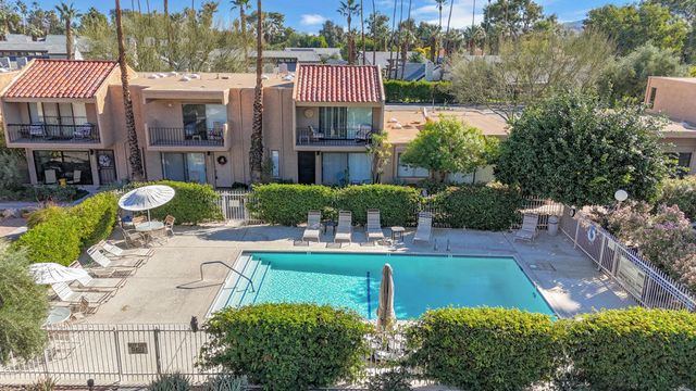 5803 Los Santos Drive 19, Palm Springs, CA 92264