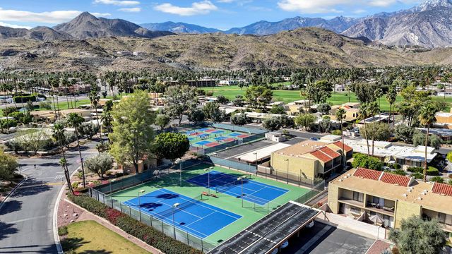 5803 Los Santos Drive 19, Palm Springs, CA 92264