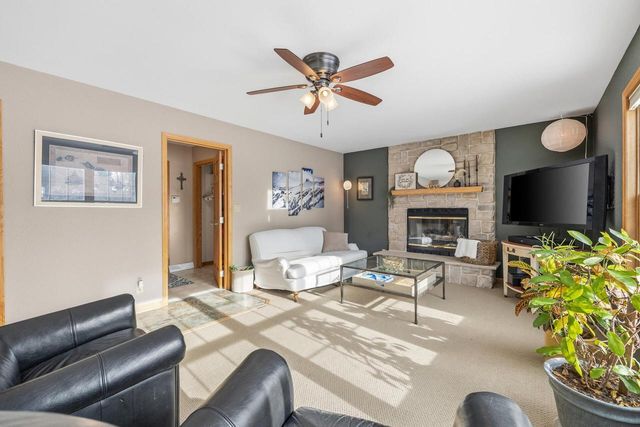 453 Deerwood COURT, Grafton, WI 53024