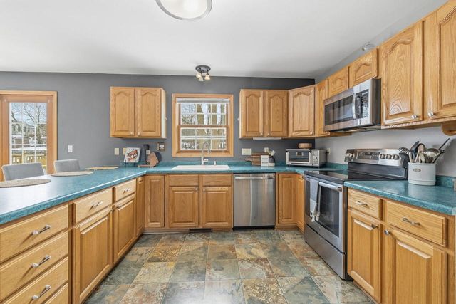 453 Deerwood COURT, Grafton, WI 53024