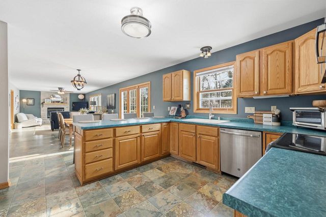 453 Deerwood COURT, Grafton, WI 53024