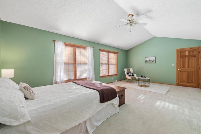 453 Deerwood COURT, Grafton, WI 53024