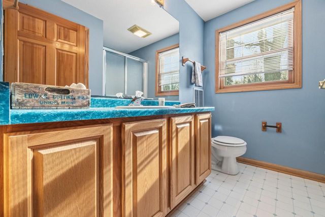 453 Deerwood COURT, Grafton, WI 53024