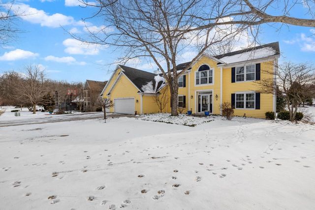 453 Deerwood COURT, Grafton, WI 53024